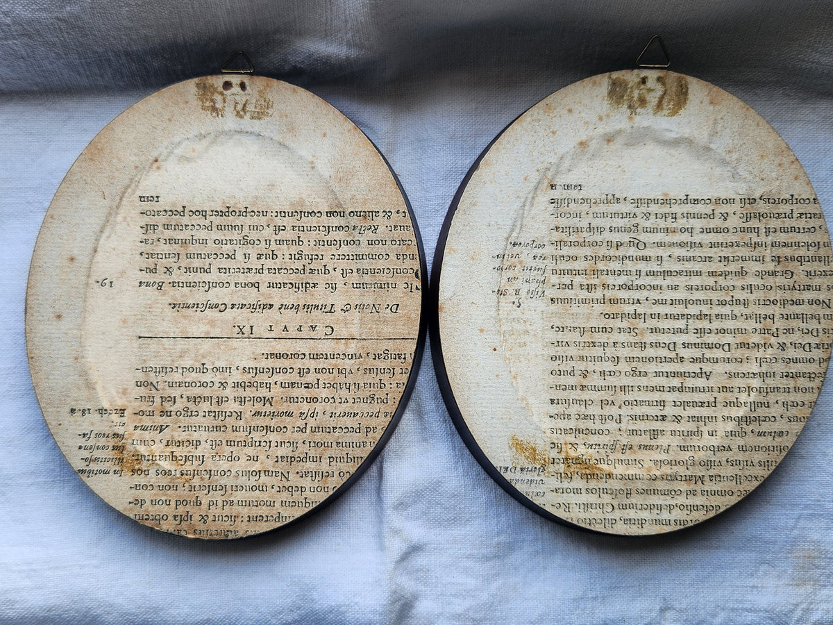 Antique Set of 2 Victorian 1900s Miniature Portrait Oval Paintings in Wood Frames Signed