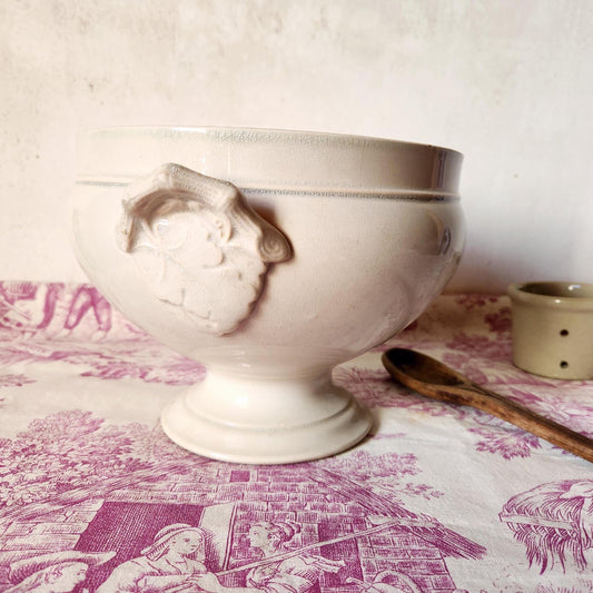 Choisy Le Roi H&B rustic tureen