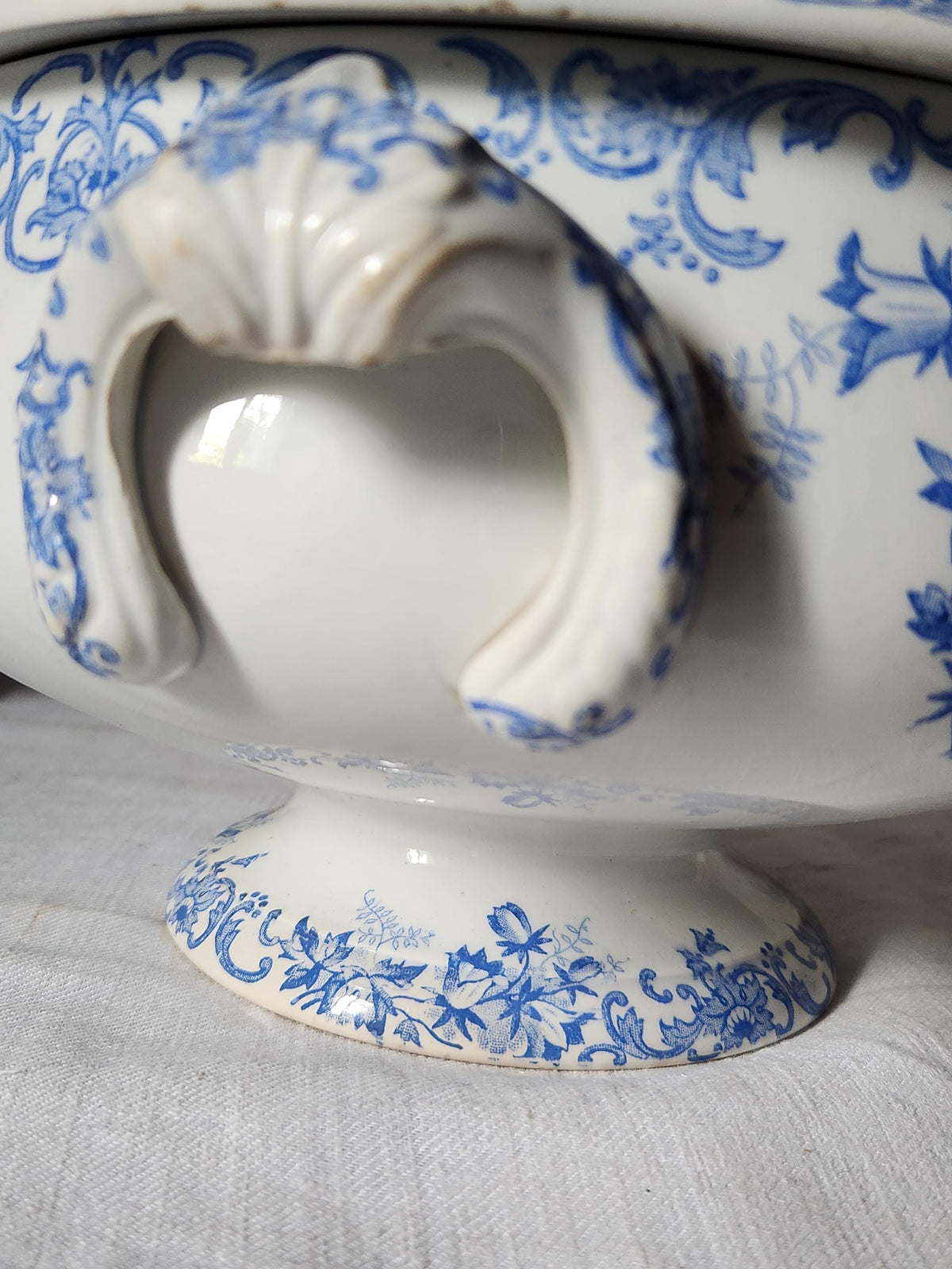 Antique French Saint Amand et Hamage Campanule Ironstone Soup Tureen: Blue Floral Transferware Bowl
