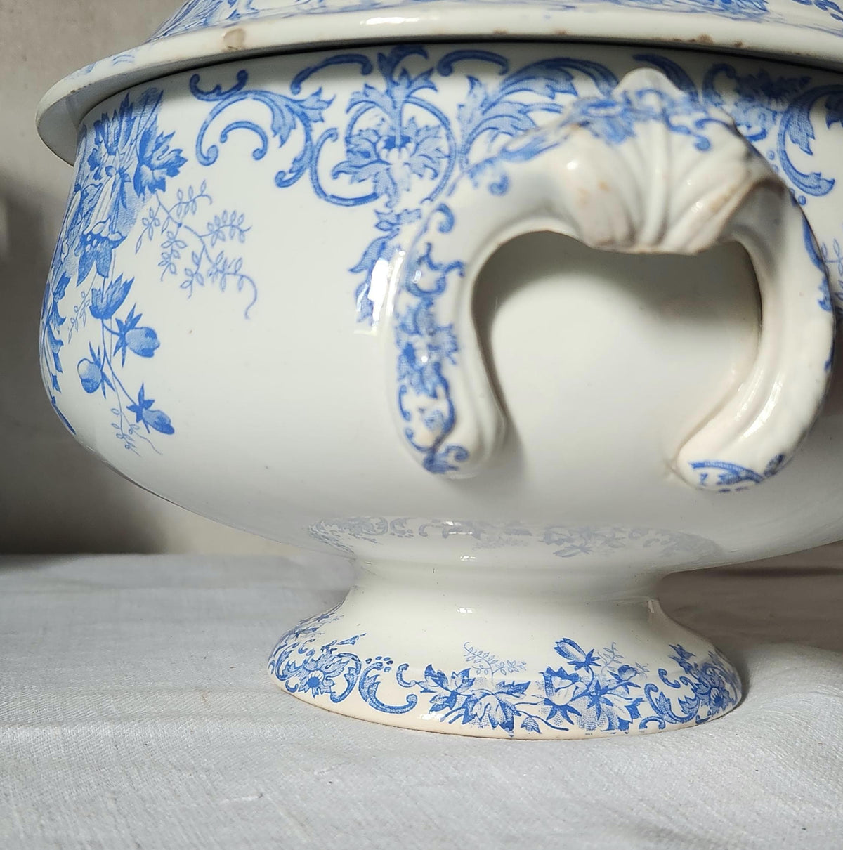 Antique French Saint Amand et Hamage Campanule Ironstone Soup Tureen: Blue Floral Transferware Bowl